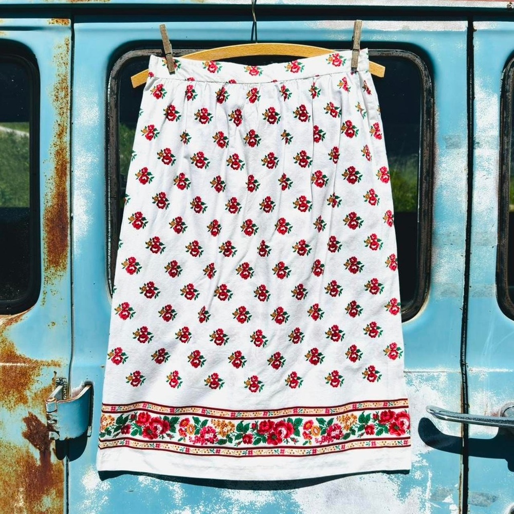 70s white cotton table cloth midi pencil skirt w/ floral rose back zip